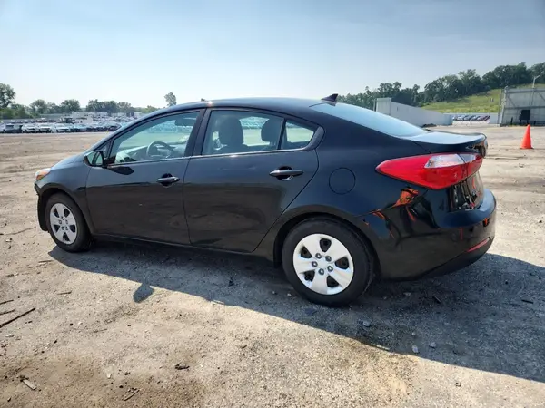 KNAFK4A65G5574568 2016 KIA FORTE - Image 2