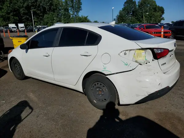 KNAFK4A65G5574666 2016 KIA FORTE - Image 2