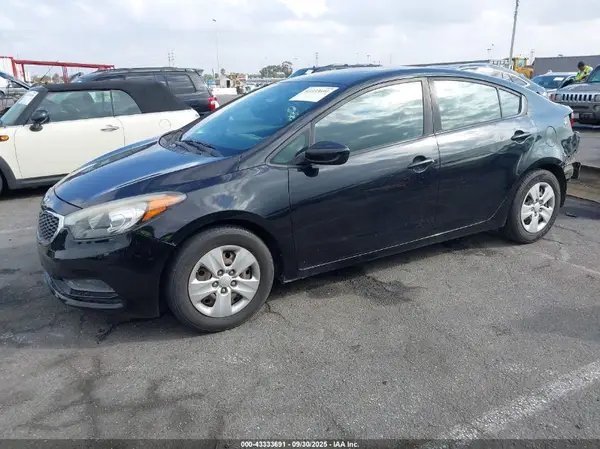 KNAFK4A65G5580001 2016 KIA FORTE - Image 2