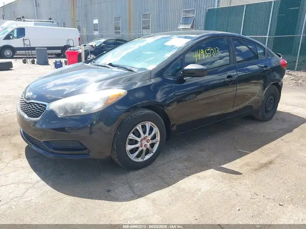 KNAFK4A65G5580709 2016 KIA FORTE - Image 2