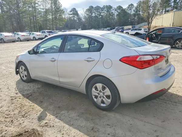 KNAFK4A65G5585084 2016 KIA FORTE - Image 2