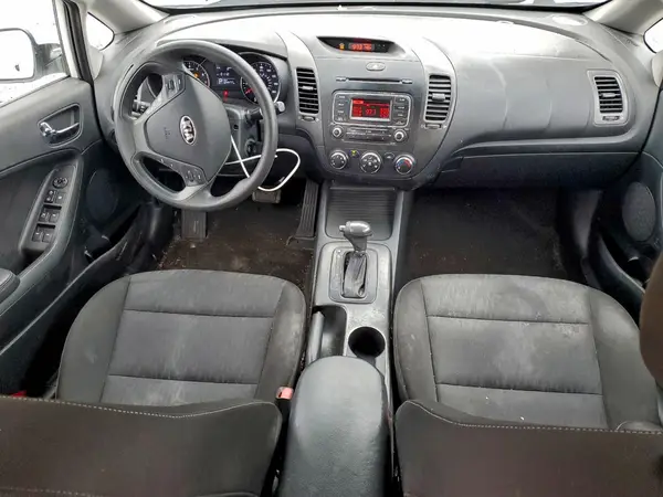 KNAFK4A65G5591967 2016 KIA FORTE - Image 8