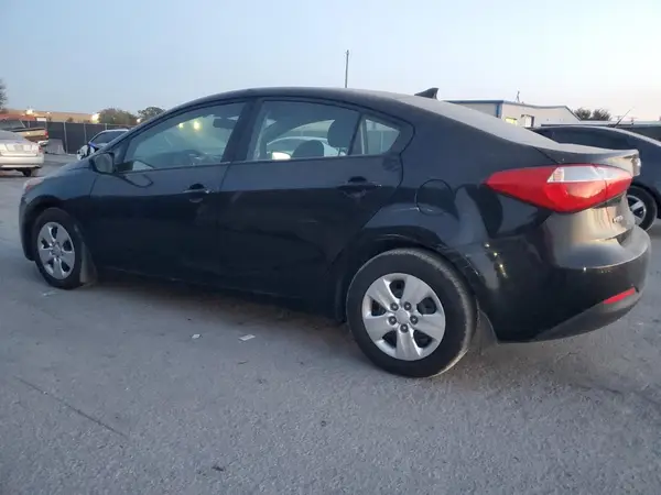 KNAFK4A65G5595761 2016 KIA FORTE - Image 2
