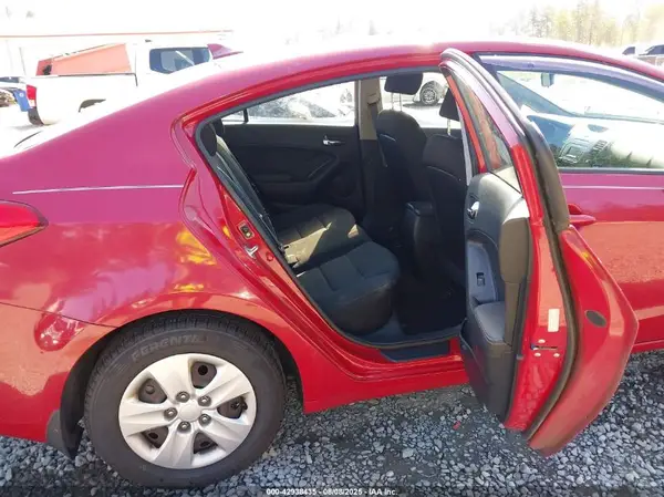 KNAFK4A65G5597848 2016 KIA FORTE - Image 8