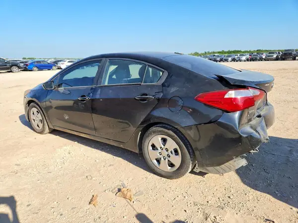 KNAFK4A65G5606483 2016 KIA FORTE - Image 2