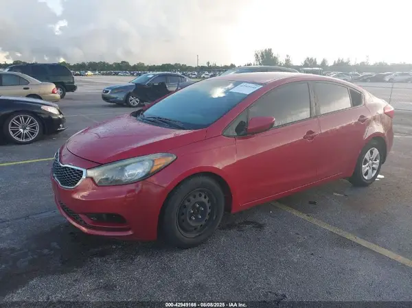 KNAFK4A65G5607505 2016 KIA FORTE - Image 2
