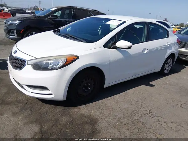 KNAFK4A65G5608041 2016 KIA FORTE - Image 2
