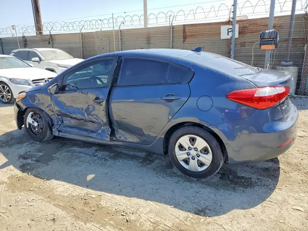 KNAFK4A65G5609240 2016 KIA FORTE - Image 2