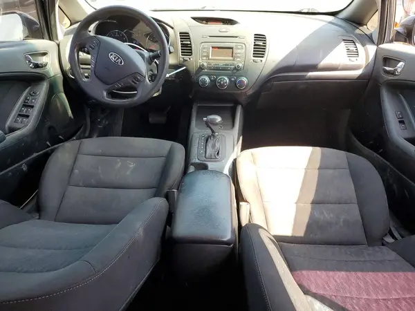 KNAFK4A65G5609240 2016 KIA FORTE - Image 8