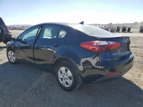 KNAFK4A65G5610114 2016 KIA FORTE - Image 2
