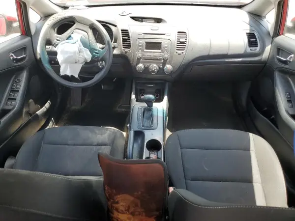 KNAFK4A65G5611621 2016 KIA FORTE - Image 8