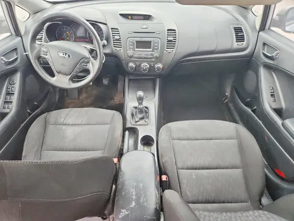 KNAFK4A65G5613000 2016 KIA FORTE - Image 8