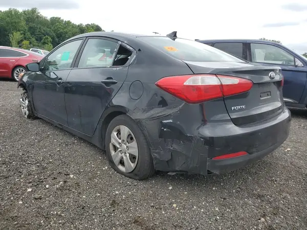 KNAFK4A65G5613532 2016 KIA FORTE - Image 2