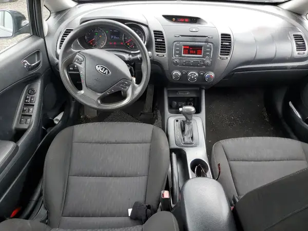 KNAFK4A65G5613532 2016 KIA FORTE - Image 8