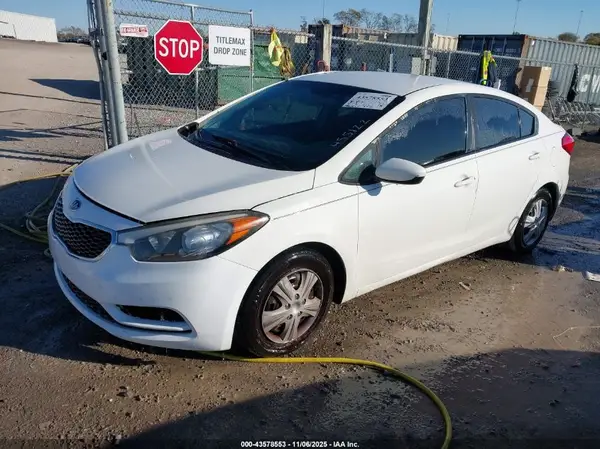 KNAFK4A66G5455122 2016 KIA FORTE - Image 2