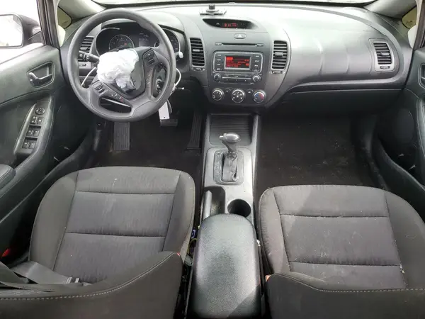 KNAFK4A66G5461437 2016 KIA FORTE - Image 8