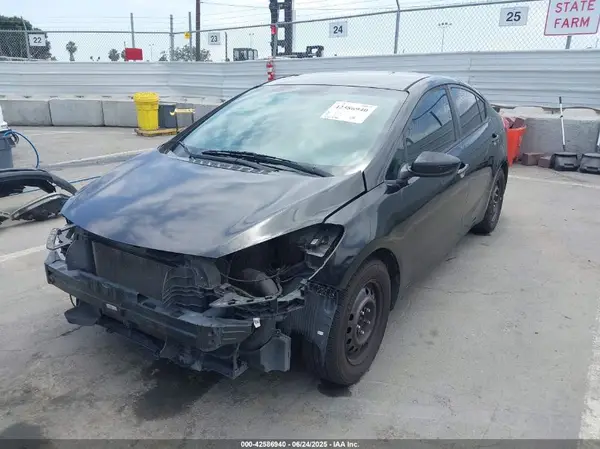 KNAFK4A66G5462295 2016 KIA FORTE - Image 2