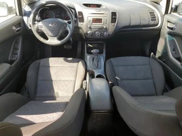 KNAFK4A66G5462555 2016 KIA FORTE - Image 8