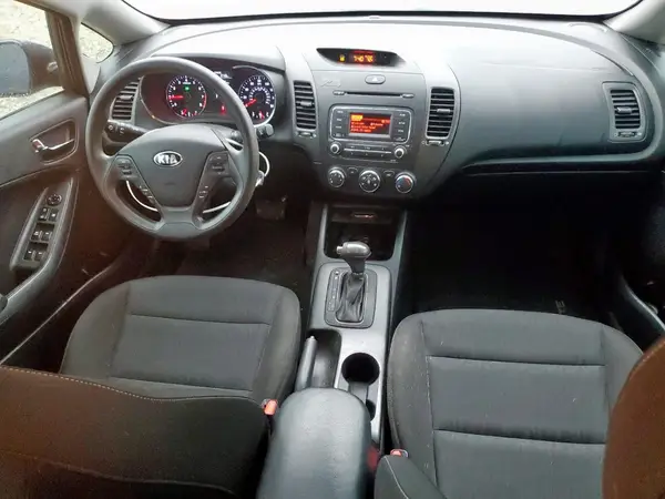 KNAFK4A66G5475564 2016 KIA FORTE - Image 8