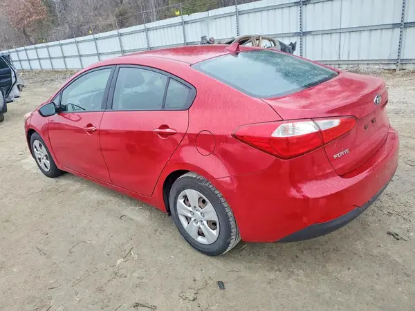 KNAFK4A66G5478089 2016 KIA FORTE - Image 2
