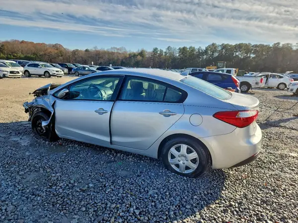 KNAFK4A66G5492252 2016 KIA FORTE - Image 2