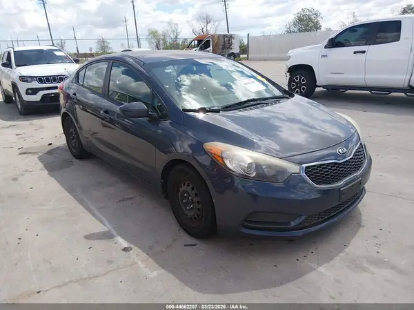 KNAFK4A66G5495264 2016 KIA FORTE - Image 1