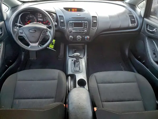 KNAFK4A66G5496379 2016 KIA FORTE - Image 8