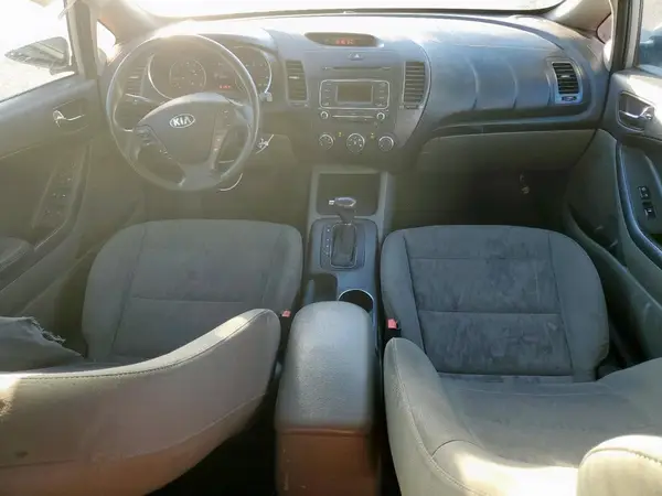 KNAFK4A66G5506876 2016 KIA FORTE - Image 8
