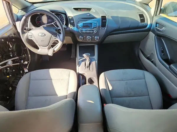 KNAFK4A66G5511513 2016 KIA FORTE - Image 8