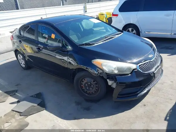 KNAFK4A66G5527453 2016 KIA FORTE - Image 1