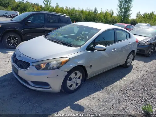 KNAFK4A66G5530529 2016 KIA FORTE - Image 2