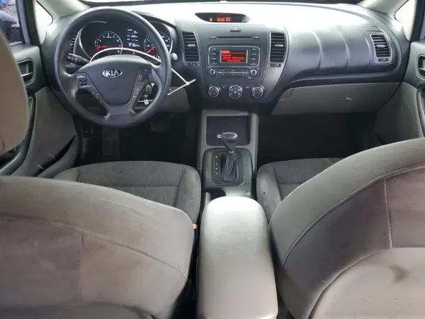 KNAFK4A66G5536539 2016 KIA FORTE - Image 8