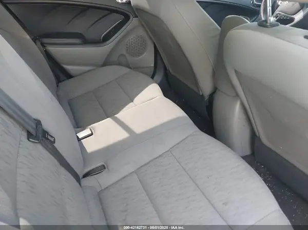 KNAFK4A66G5540851 2016 KIA FORTE - Image 8
