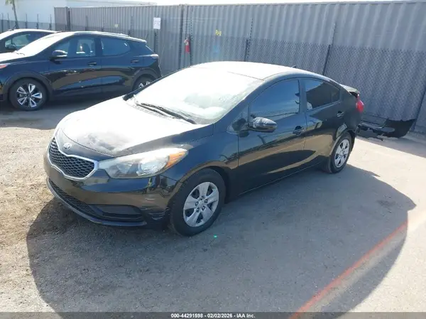 KNAFK4A66G5544091 2016 KIA FORTE - Image 2