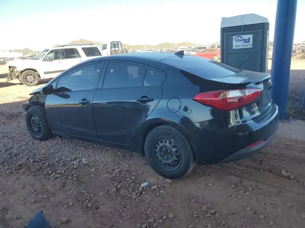 KNAFK4A66G5550683 2016 KIA FORTE - Image 2