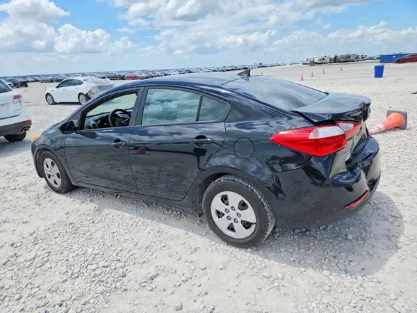 KNAFK4A66G5554300 2016 KIA FORTE - Image 2