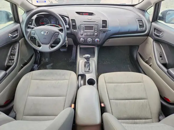 KNAFK4A66G5554300 2016 KIA FORTE - Image 8