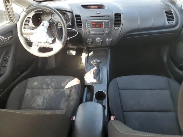 KNAFK4A66G5559836 2016 KIA FORTE - Image 8