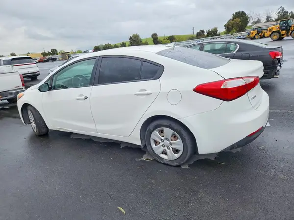 KNAFK4A66G5559853 2016 KIA FORTE - Image 2