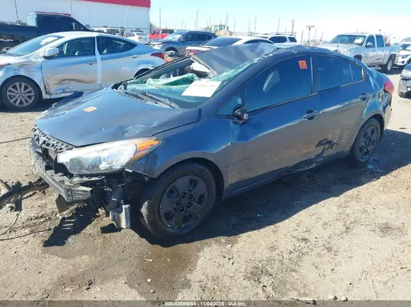 KNAFK4A66G5563482 2016 KIA FORTE - Image 2