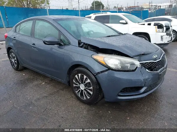 KNAFK4A66G5564020 2016 KIA FORTE - Image 1