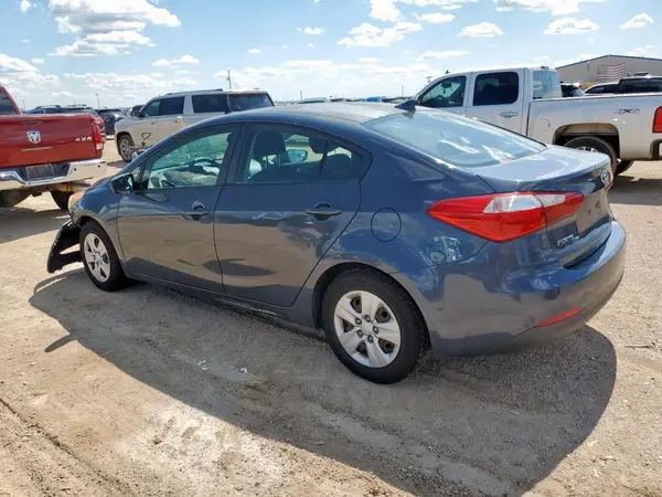 KNAFK4A66G5565880 2016 KIA FORTE - Image 2