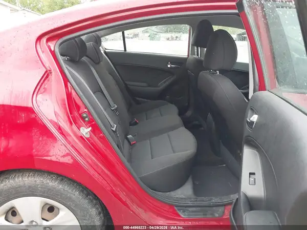 KNAFK4A66G5568066 2016 KIA FORTE - Image 8