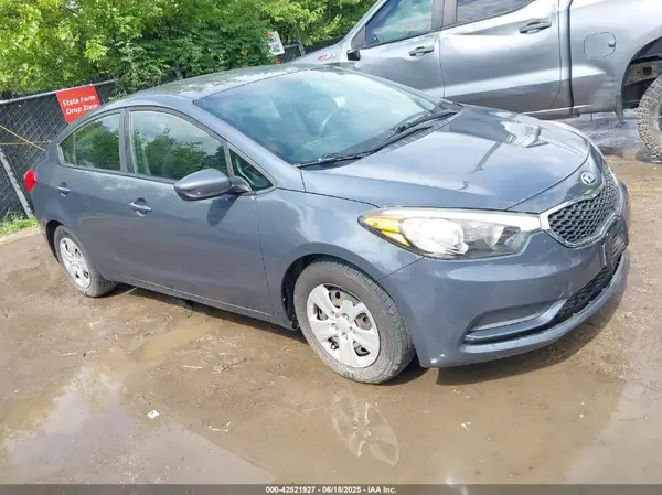KNAFK4A66G5568813 2016 KIA FORTE - Image 1