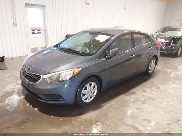 KNAFK4A66G5571131 2016 KIA FORTE - Image 2