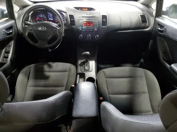 KNAFK4A66G5571193 2016 KIA FORTE - Image 8