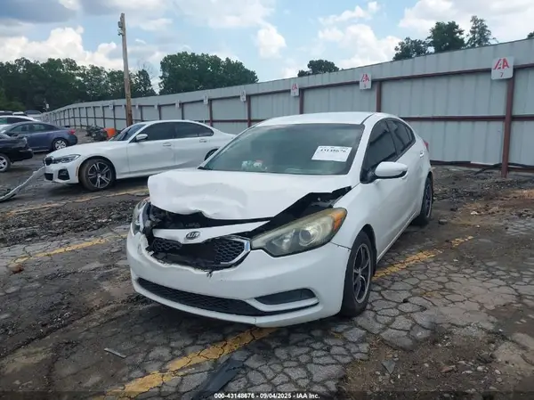 KNAFK4A66G5572277 2016 KIA FORTE - Image 2