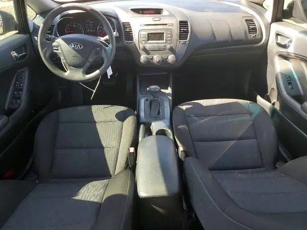 KNAFK4A66G5572697 2016 KIA FORTE - Image 8