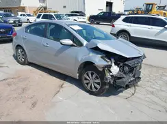 KNAFK4A66G5573784 2016 KIA FORTE