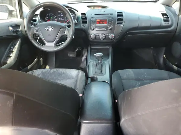KNAFK4A66G5573865 2016 KIA FORTE - Image 8